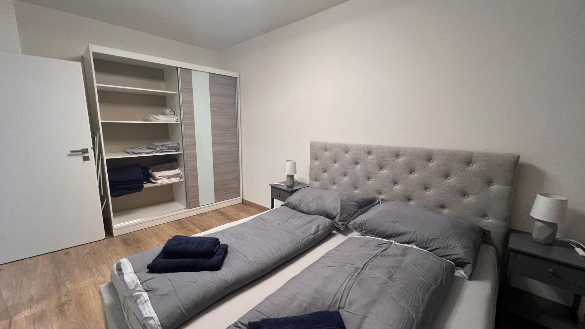 Rovinka Air-Conditioned 2 Room Apartment, Balcony, New Building, 201 מראה חיצוני תמונה