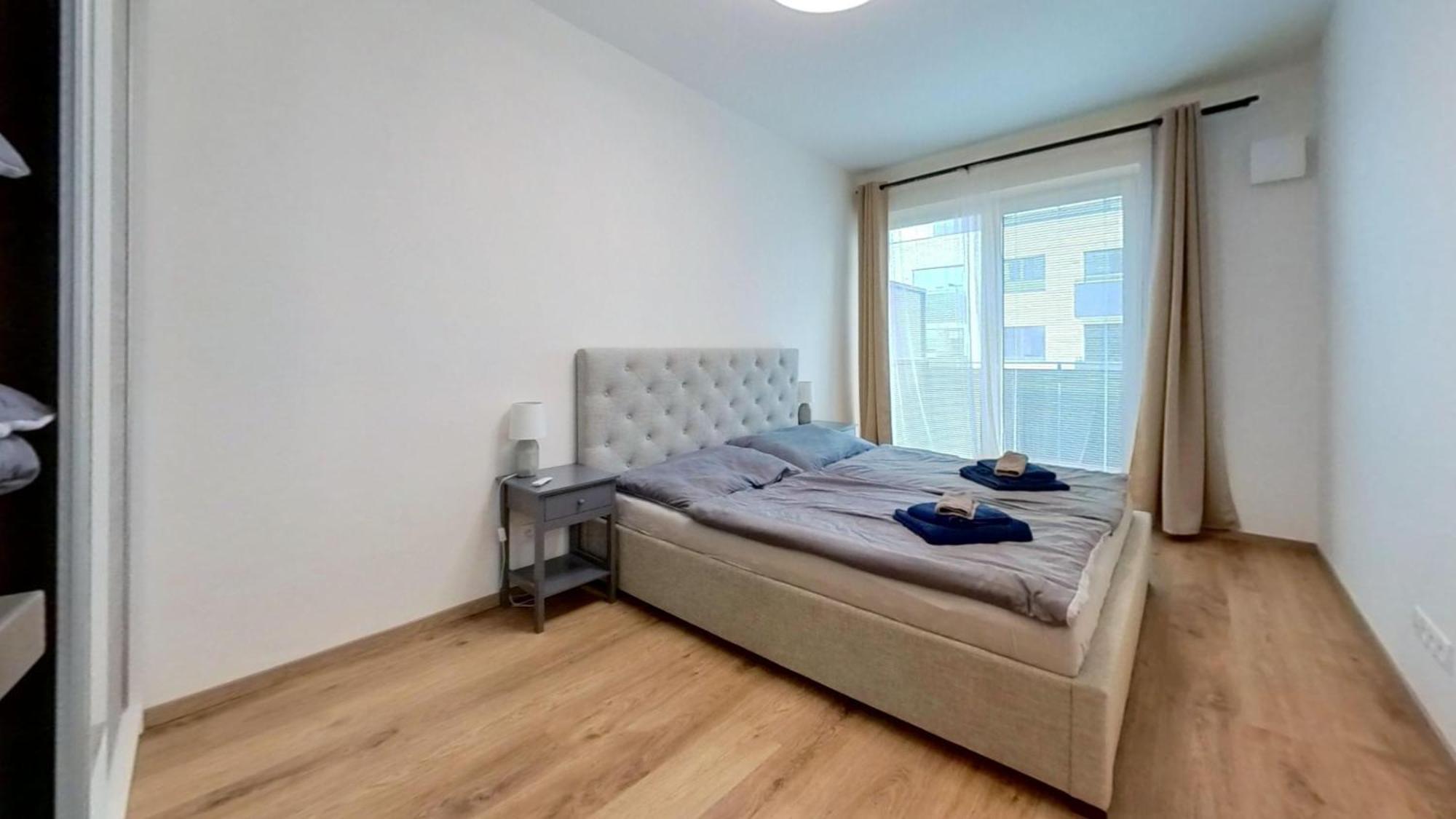 Rovinka Air-Conditioned 2 Room Apartment, Balcony, New Building, 201 מראה חיצוני תמונה